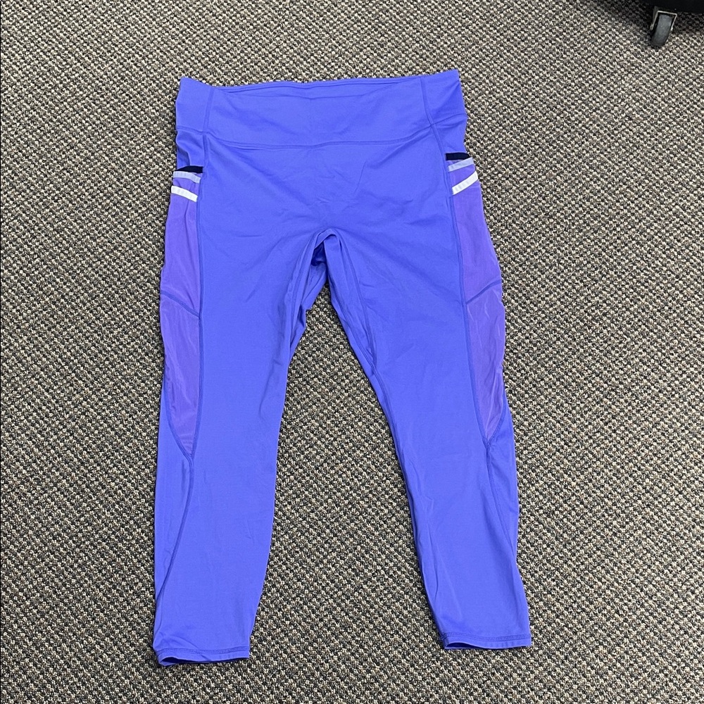 Fabletics Trinity Mid-Rise 7/8 Multi Pocket Purple Leggings w/ Mesh Insert 1X - Picture 5 of 7